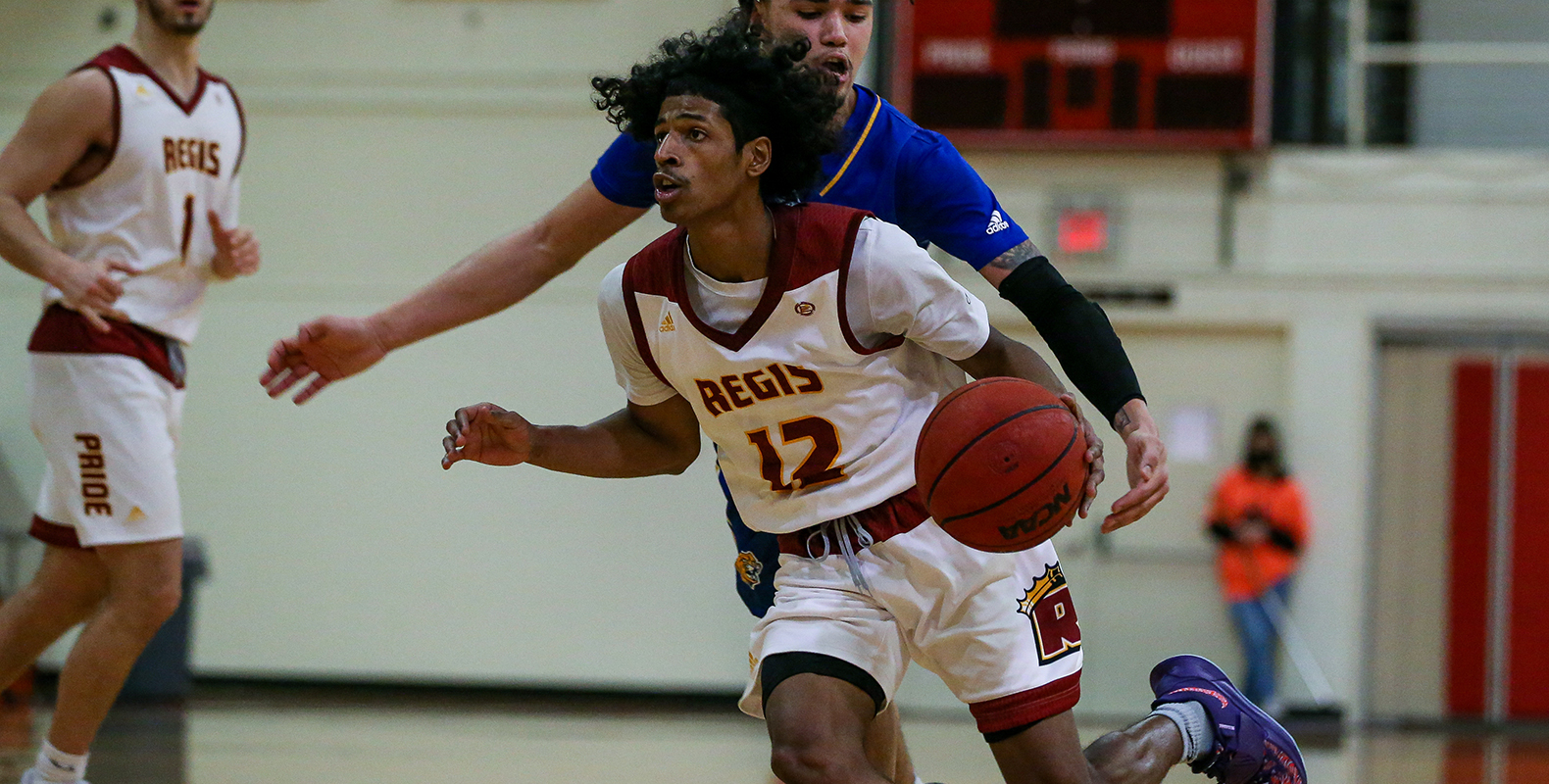 Men’s Basketball Advances to GNAC Quarterfinal with 66-59 Victory