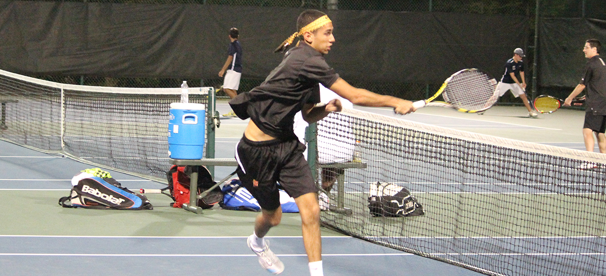 Men's Tennis Tops Penn State-Berks, Remains Perfect On Spring Trip