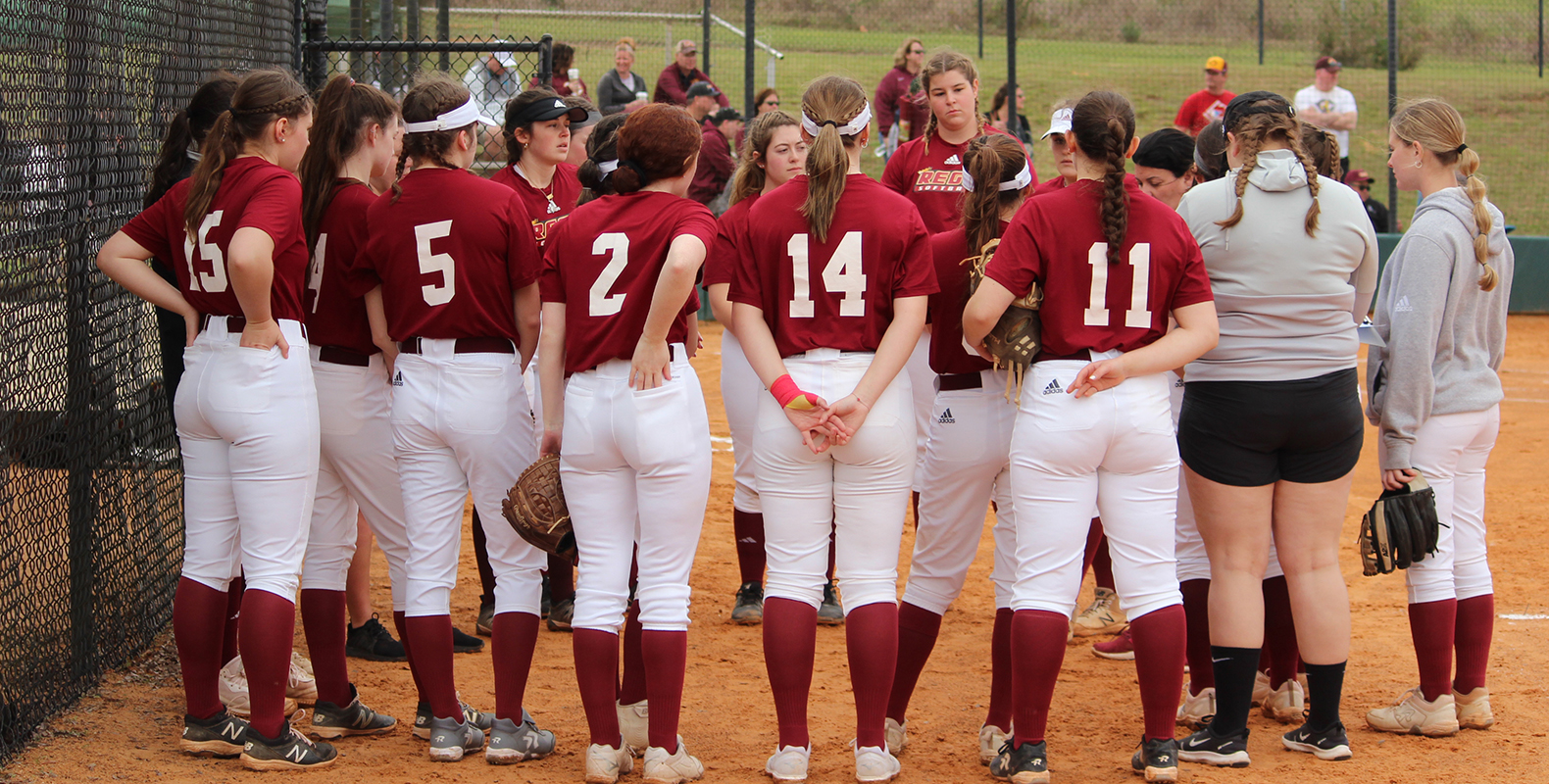 Softball Unable to Complete Comeback Against Eastern Nazarene