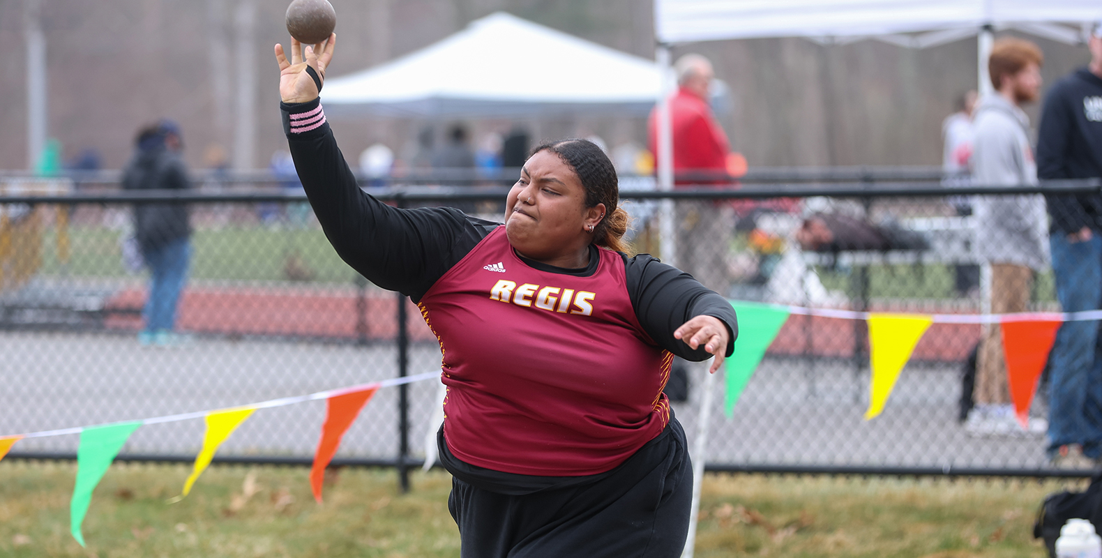 Women’s Track and Field Hosts Regis Spring Classic