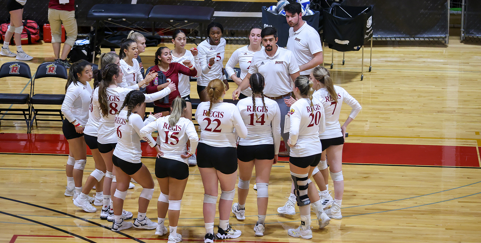 Pride Women’s Volleyball Loses to Bates