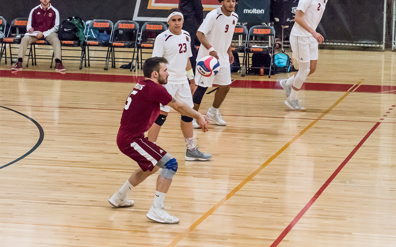 Men’s Volleyball Too Much For Mount Ida
