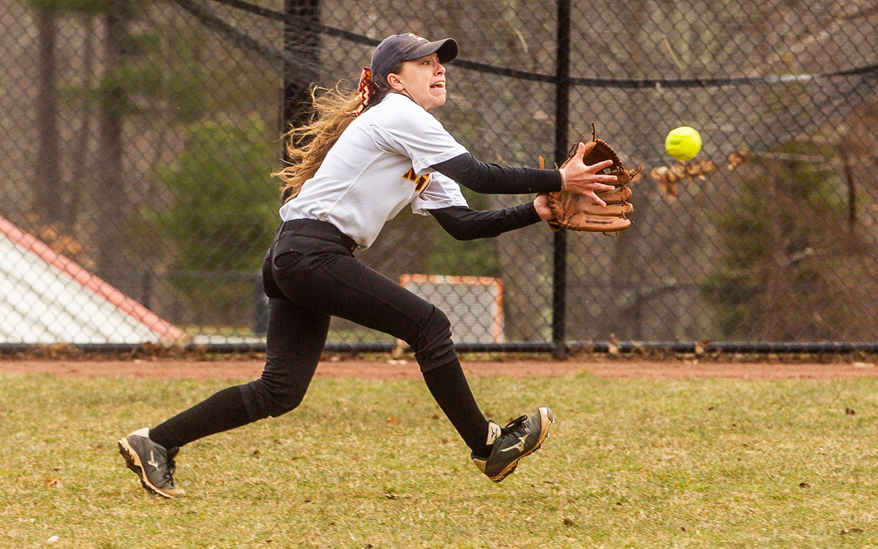 Softball Swept By Norwich In Season Ending Doubleheader