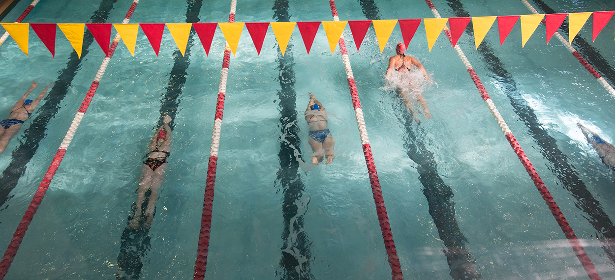 Regis Swimming & Diving Named CSCAA Scholar All-America Teams