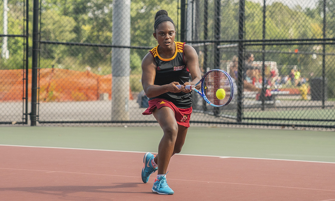 Women’s Tennis Holds on for Victory