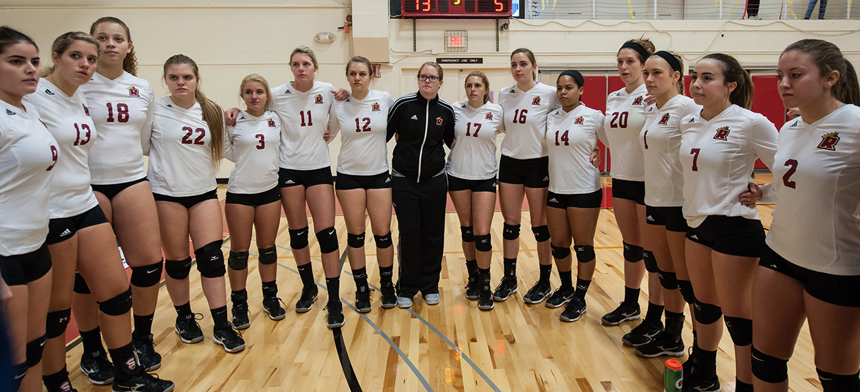 Women's Volleyball Falls To Worcester State, Connecticut College