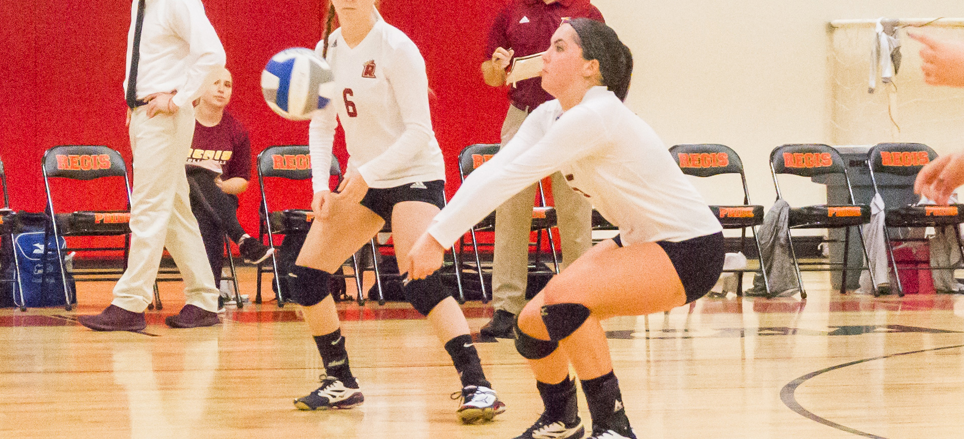Women's Volleyball Turns Back Norwich In Four Sets